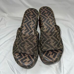 Fendi Flatform Tesoro FF Tabacco Moro